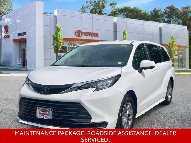 Used 2022 Toyota Sienna LE FWD image 4
