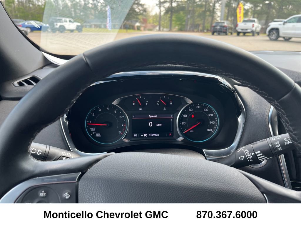 Used 2023 Chevrolet Traverse LT FWD image 13