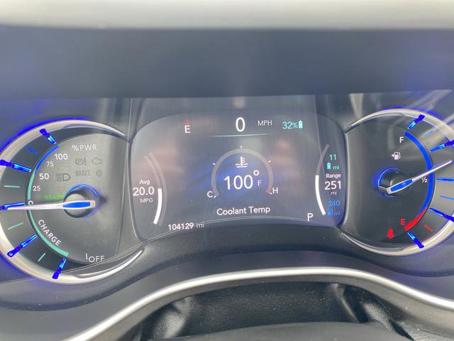 Used 2021 Chrysler Pacifica Touring-L image 29