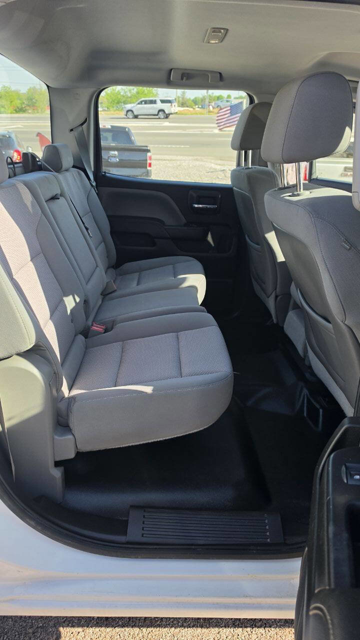 Used 2015 Chevrolet Silverado 1500 W/T AWD/4WD image 19