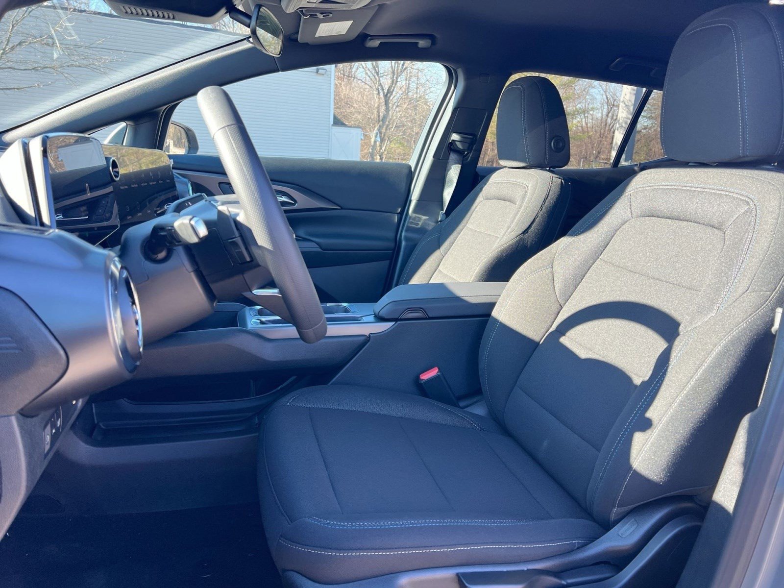 New 2026 Chevrolet Equinox EV LT image 13