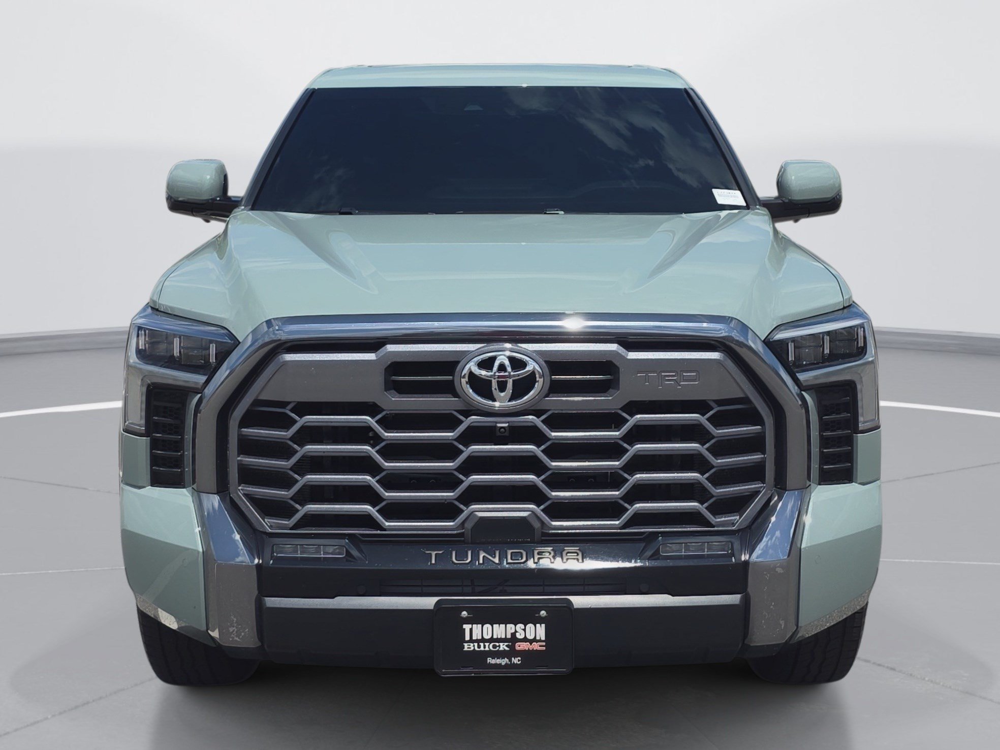 Used 2024 Toyota Tundra Platinum w/ TRD Off-Road Package AWD/4WD image 8