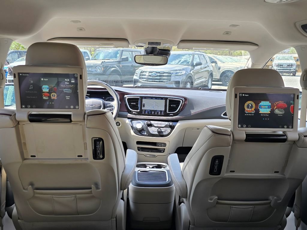 Used 2018 Chrysler Pacifica Limited w/ Advanced Safetytec Group image 7