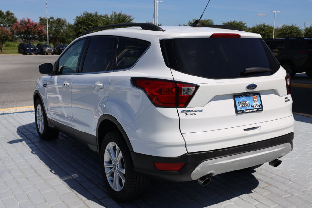 Used 2019 Ford Escape SEL AWD/4WD image 3