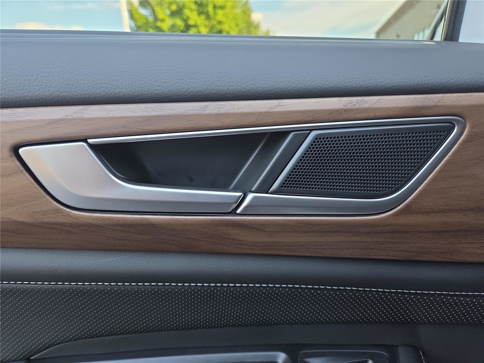 New 2026 Volkswagen Atlas SE image 24