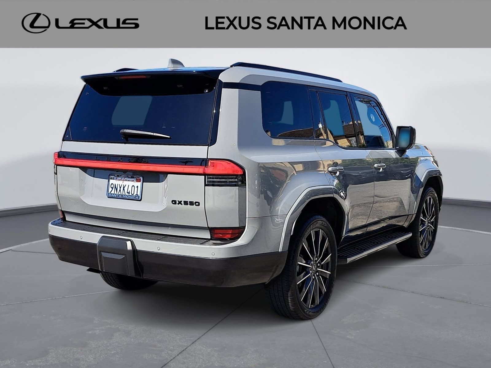 Used 2024 Lexus GX 550 w/ Cold Area Package AWD/4WD image 5