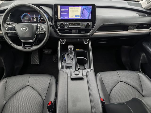 Used 2024 Toyota Grand Highlander AWD image 10