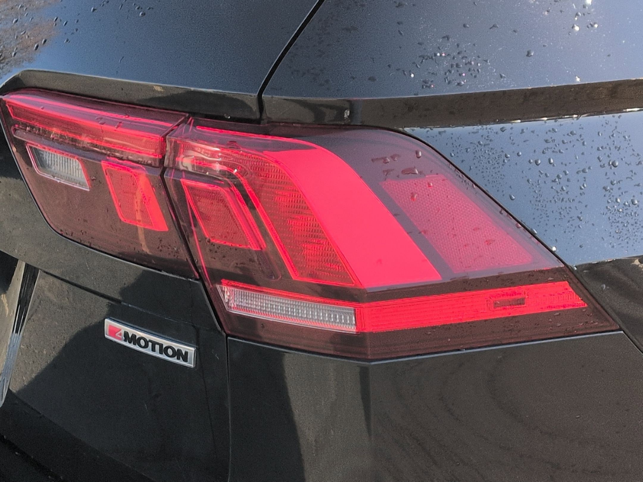 Used 2019 Volkswagen Tiguan SE image 13