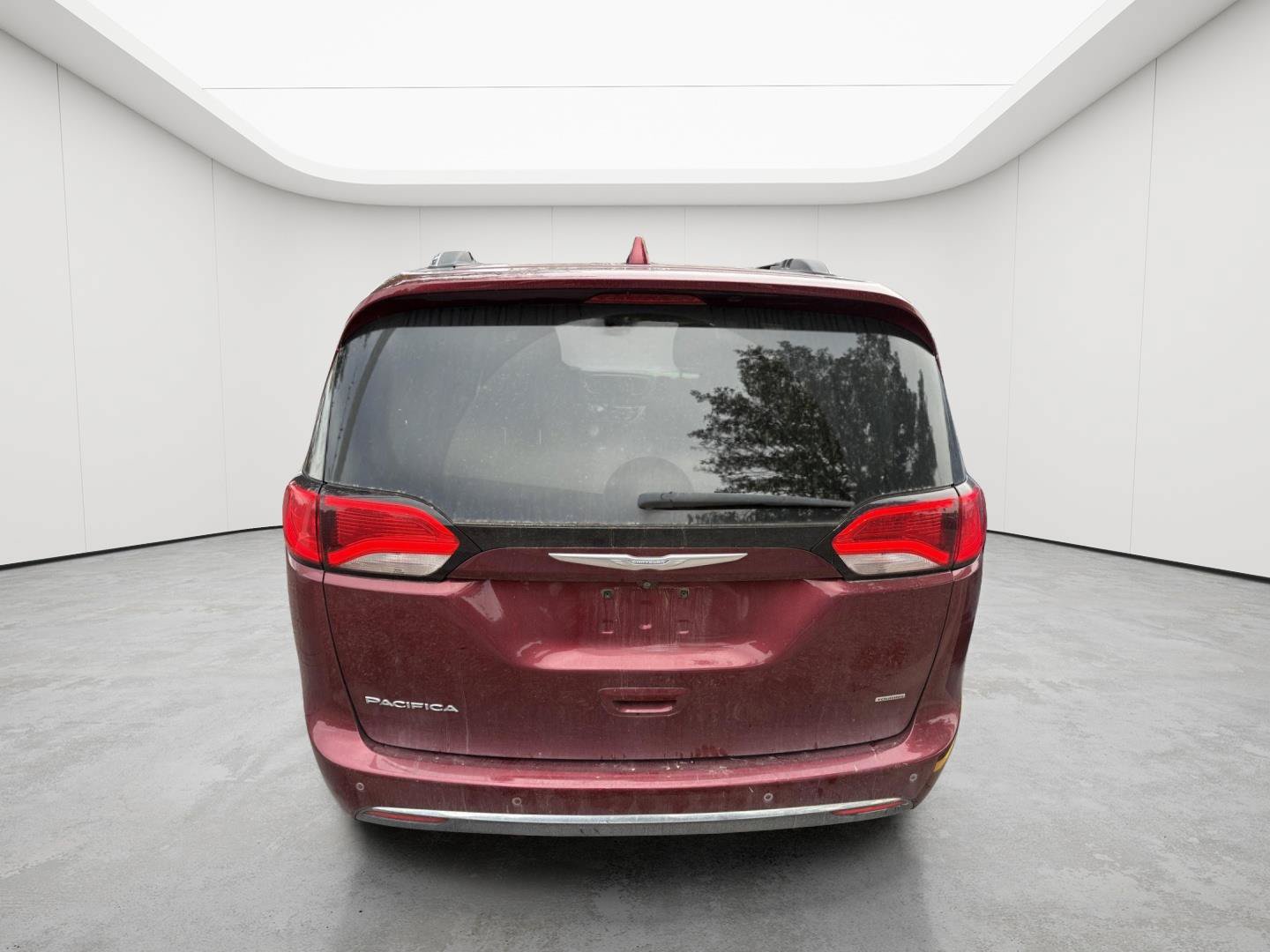 Used 2017 Chrysler Pacifica Touring-L Plus w/ Tire & Wheel Group FWD image 6