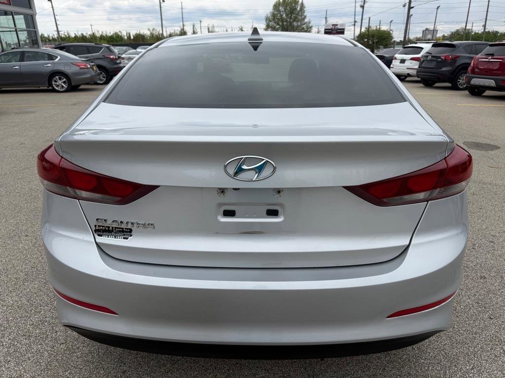 Used 2018 Hyundai Elantra SEL w/ Cargo Package FWD image 7
