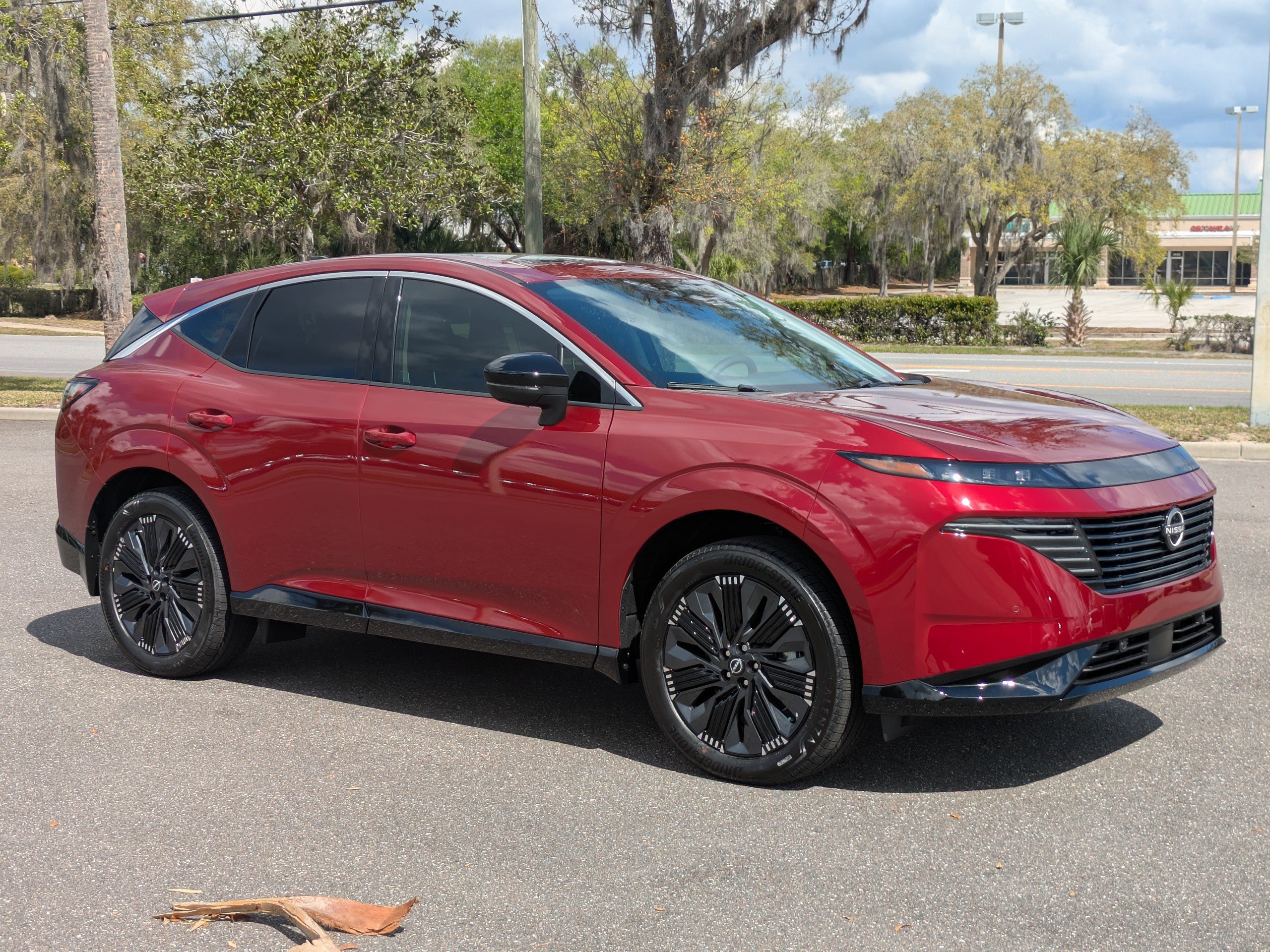 New 2026 Nissan Murano Platinum w/ Cargo Package AWD/4WD image 2