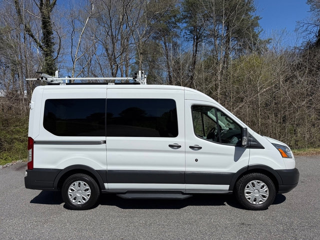 Used 2018 Ford Transit 150 XLT image 5