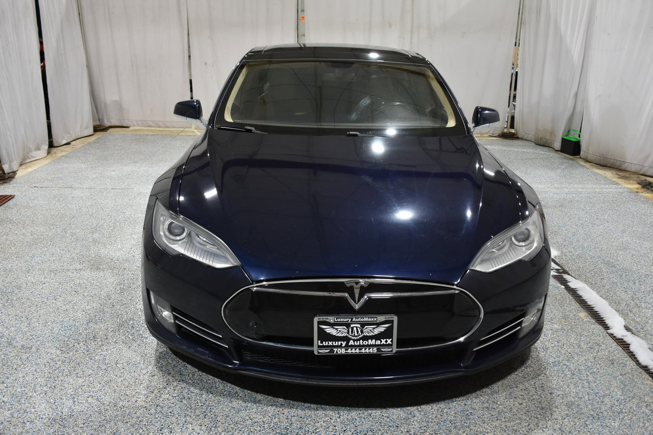 Used 2013 Tesla Model S Performance image 2