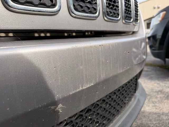 Used 2020 Jeep Cherokee Latitude Plus w/ Cold Weather Group image 4