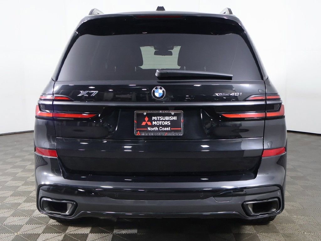 Used 2024 BMW X7 xDrive40i w/ Executive Package AWD/4WD image 18