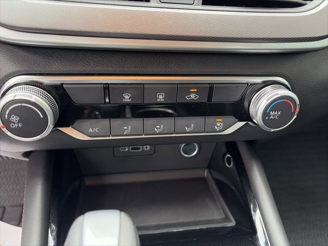 Certified 2025 Nissan Altima 2.5 SR image 18