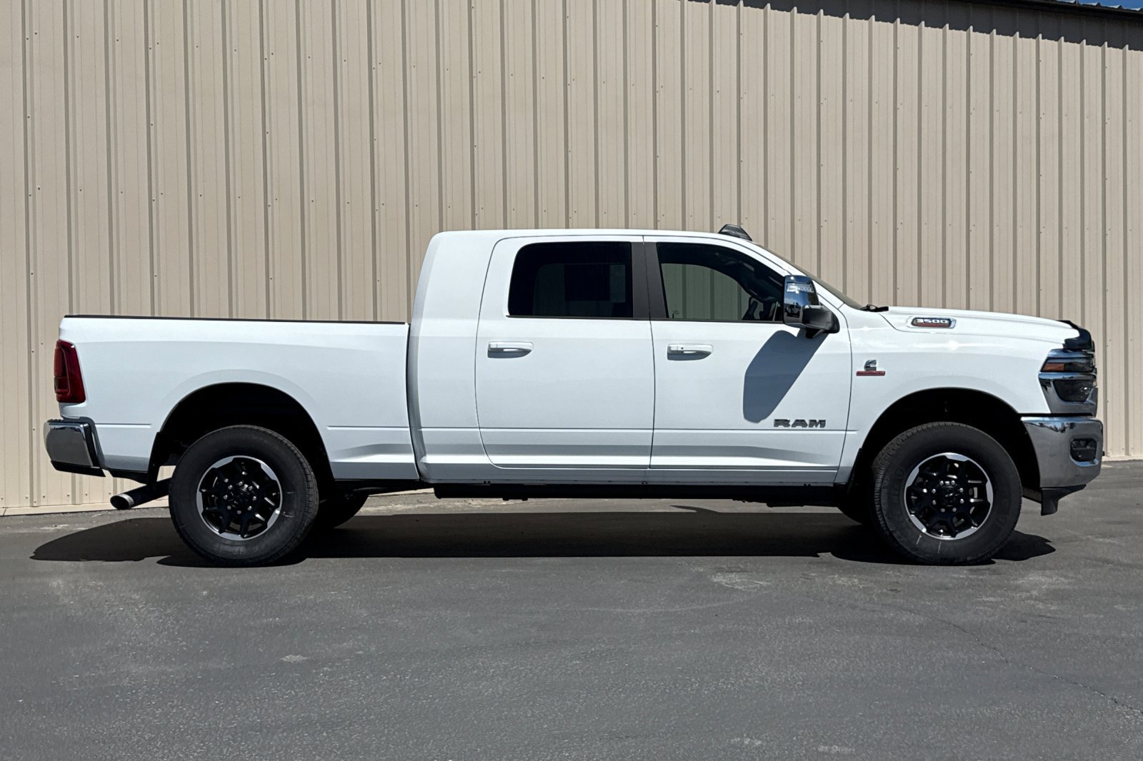 New 2026 RAM 3500 Laramie AWD/4WD image 2