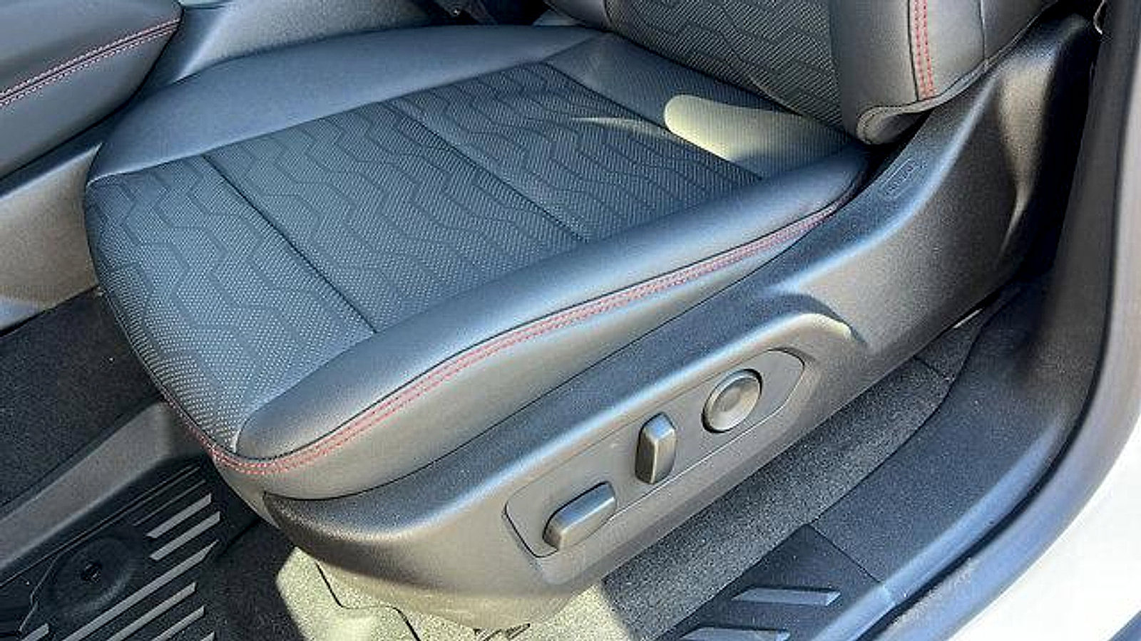 New 2026 Chevrolet Colorado Z71 w/ Technology Package image 19