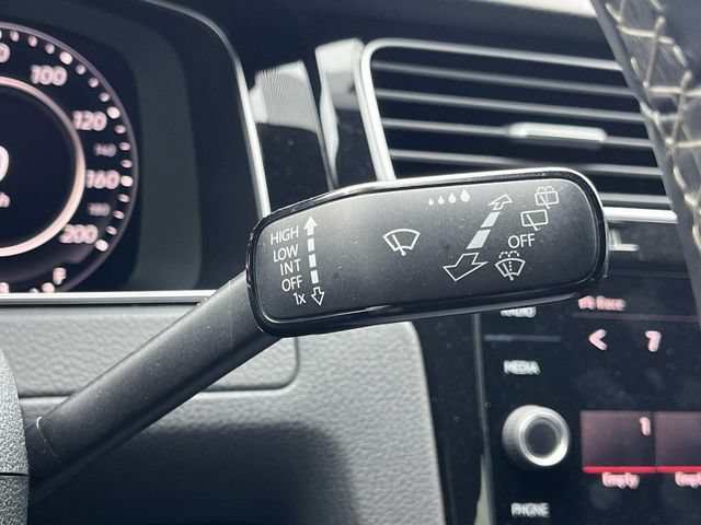Used 2019 Volkswagen Golf R 4-Door AWD/4WD image 30