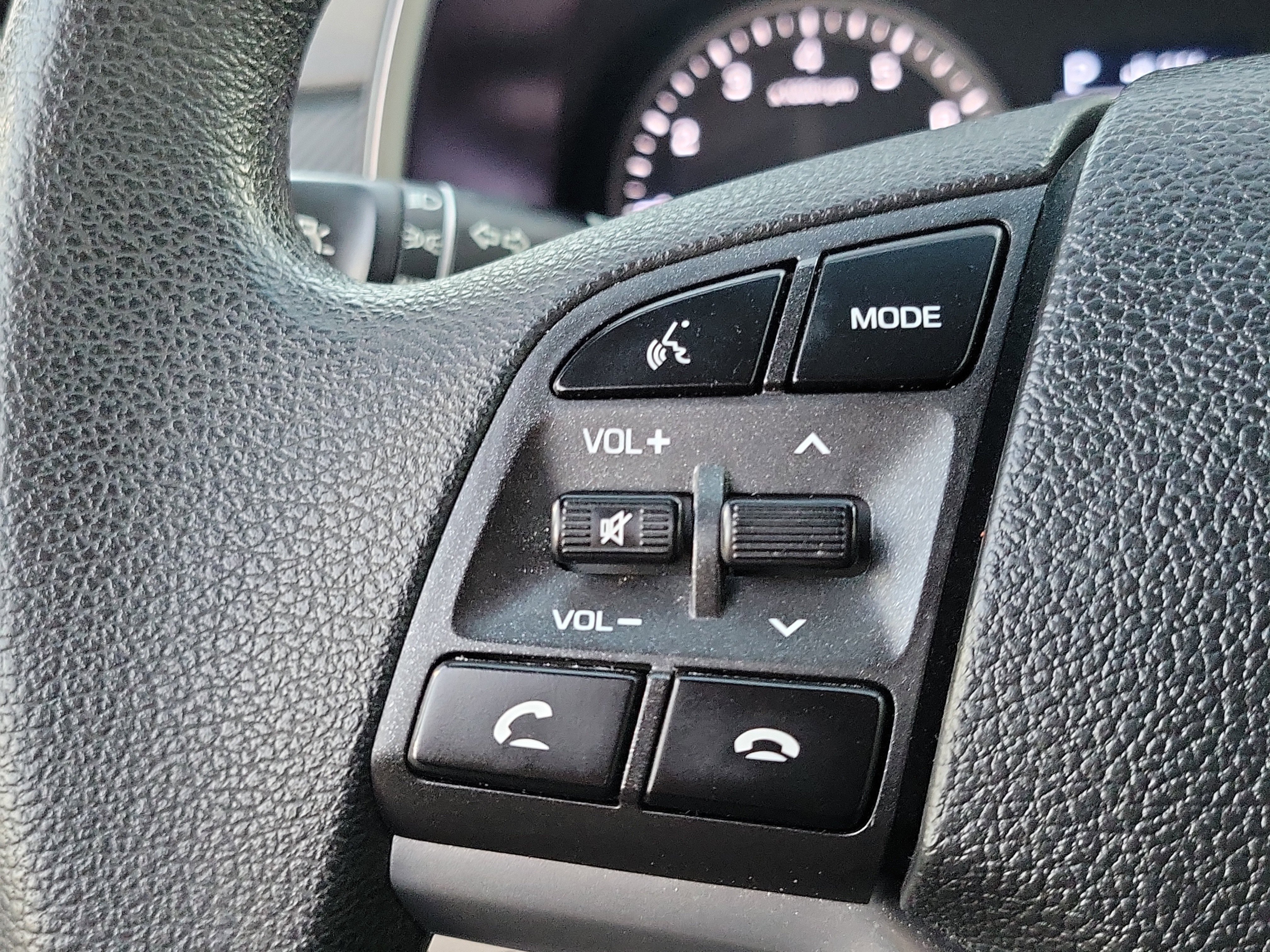 Certified 2021 Hyundai Tucson SE w/ Cargo Package image 7