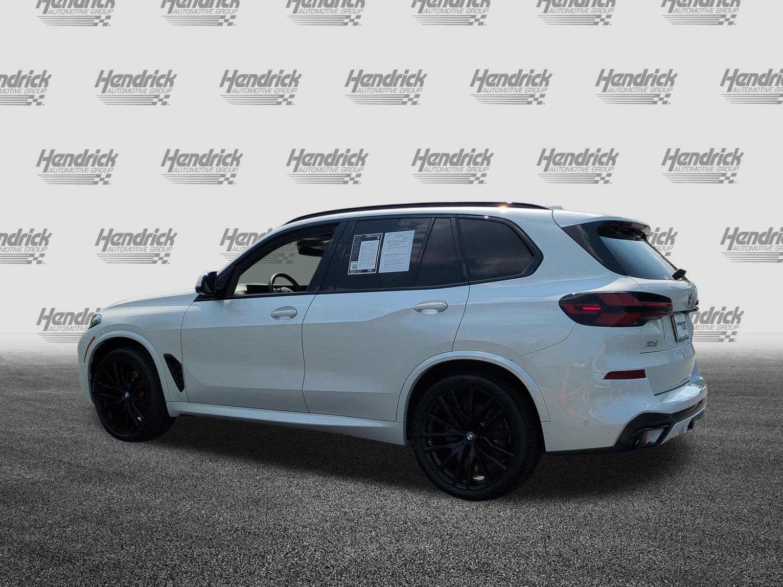 Certified 2026 BMW X5 sDrive40i w/ M Sport Package RWD image 8