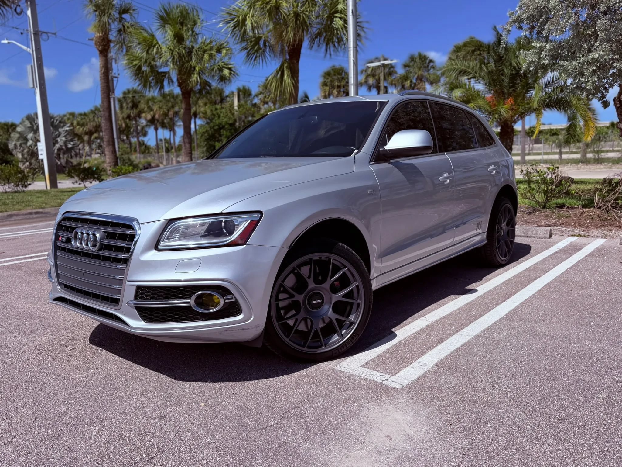 Used 2014 Audi SQ5 Premium Plus AWD/4WD image 2