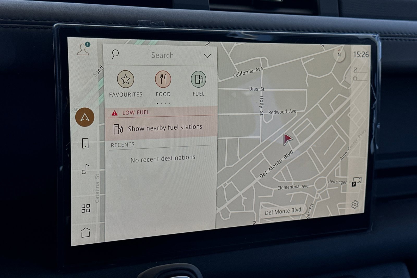 New 2024 Land Rover Defender 130 X-Dynamic SE image 17