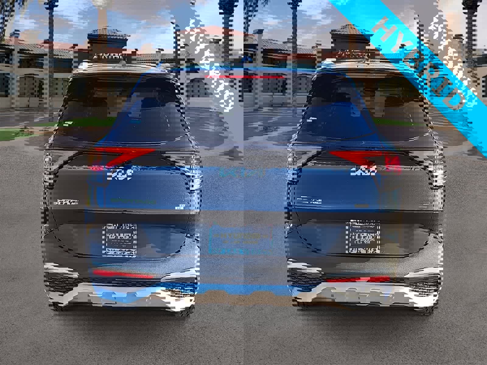 Used 2023 Kia Sportage EX image 7