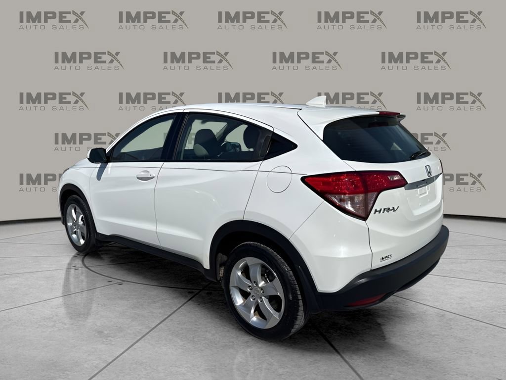 Used 2016 Honda HR-V LX image 3