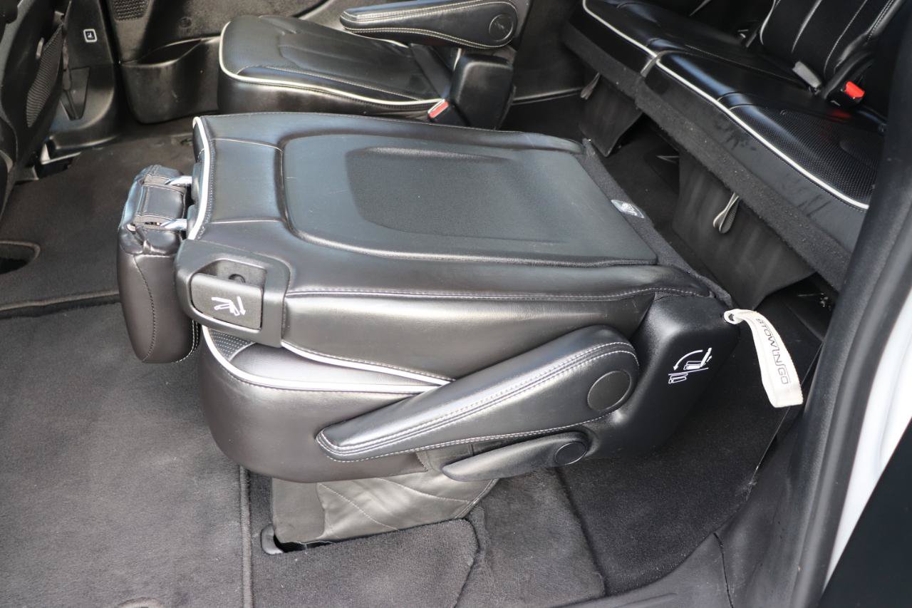Used 2026 Chrysler Pacifica Limited FWD image 31