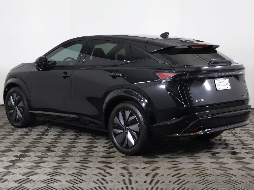 Used 2024 Nissan Ariya AWD image 12
