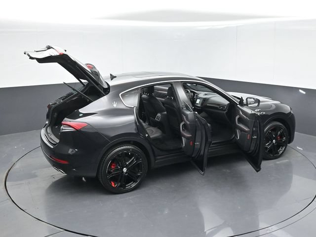 Used 2023 Maserati Levante GT AWD/4WD image 60