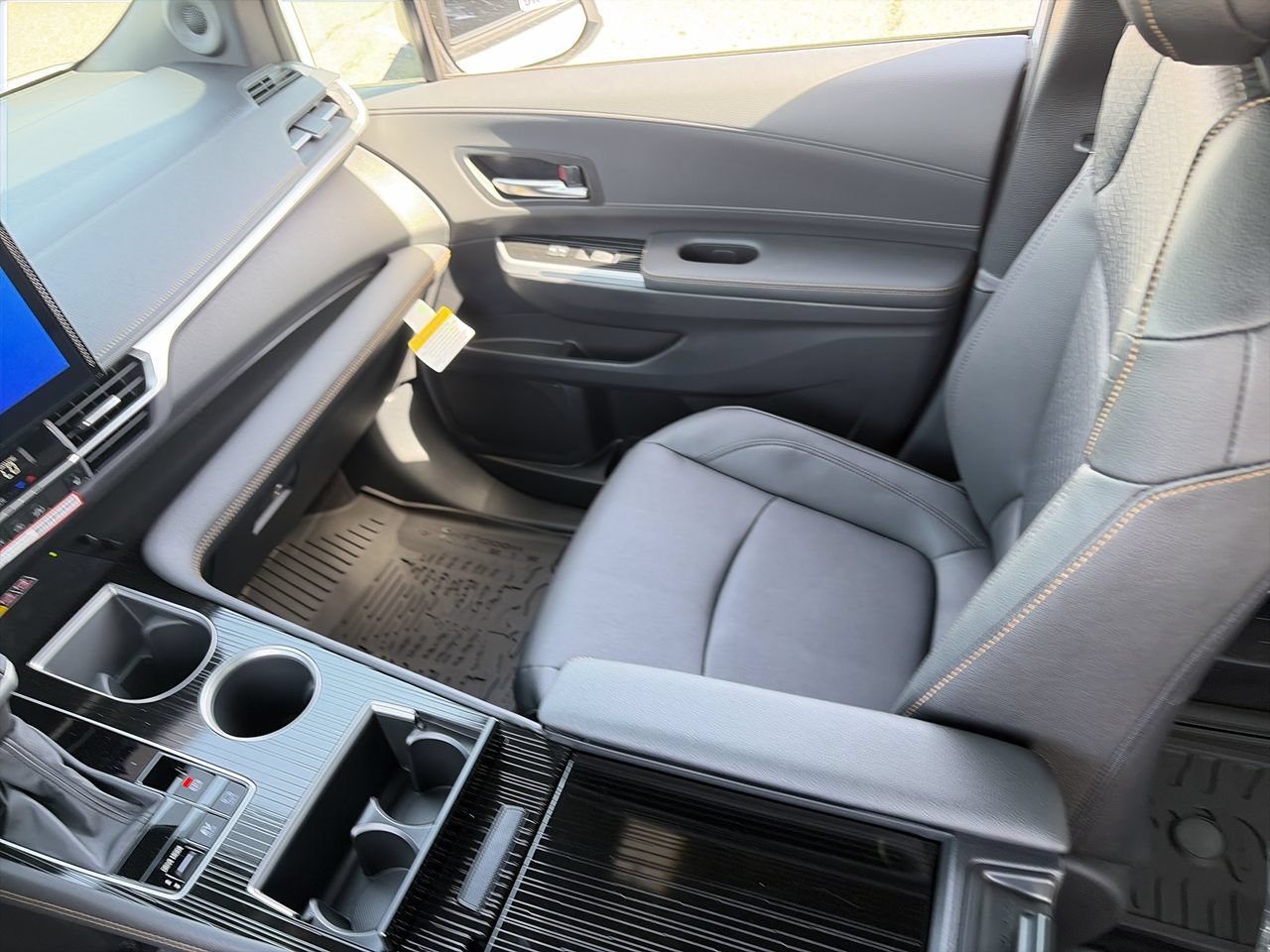 New 2026 Toyota Sienna XLE Woodland Edition AWD/4WD image 20