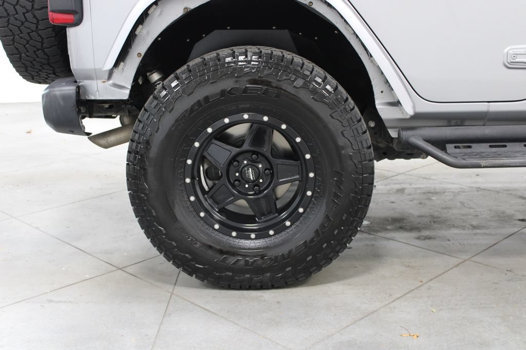 Used 2018 Jeep Wrangler Unlimited Rubicon w/ Steel Bumper Group AWD/4WD image 17