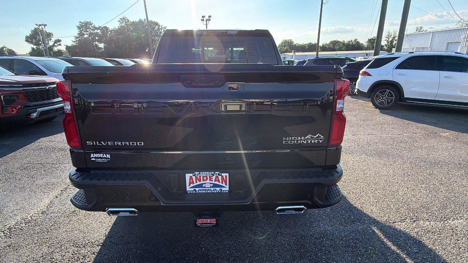 New 2026 Chevrolet Silverado 1500 High Country w/ High Country Premium Package AWD/4WD image 10