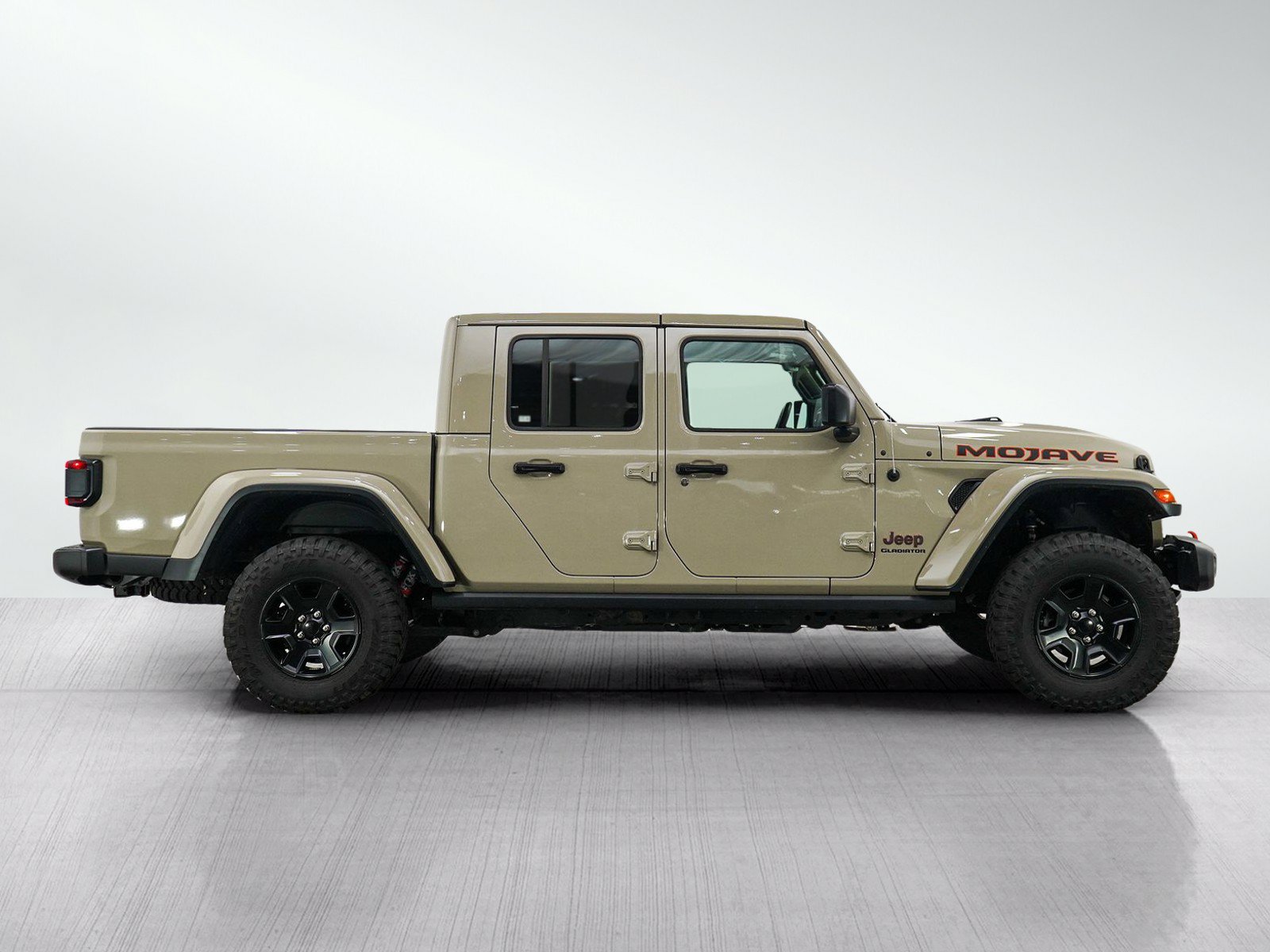 Used 2020 Jeep Gladiator Mojave AWD/4WD image 6