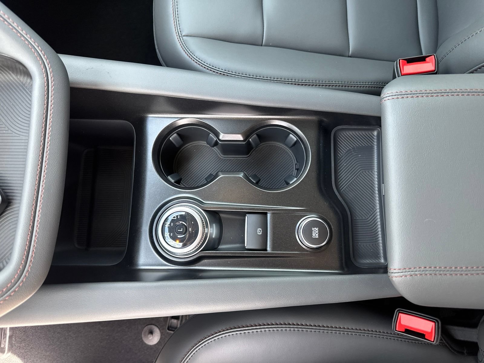 New 2026 Ford Explorer Active w/ Active Comfort Package RWD image 19