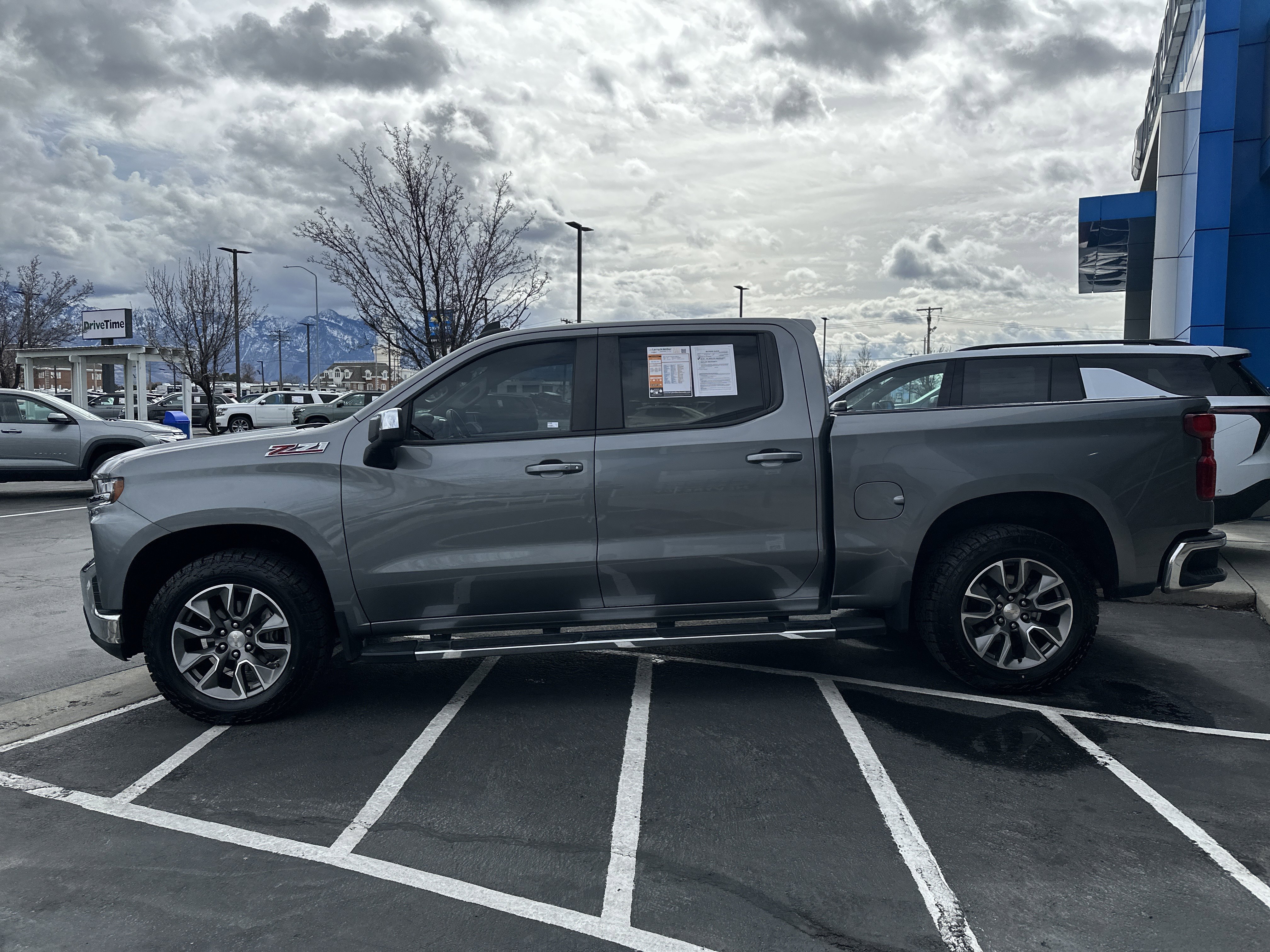 Used 2021 Chevrolet Silverado 1500 LT w/ All Star Edition Plus image 2