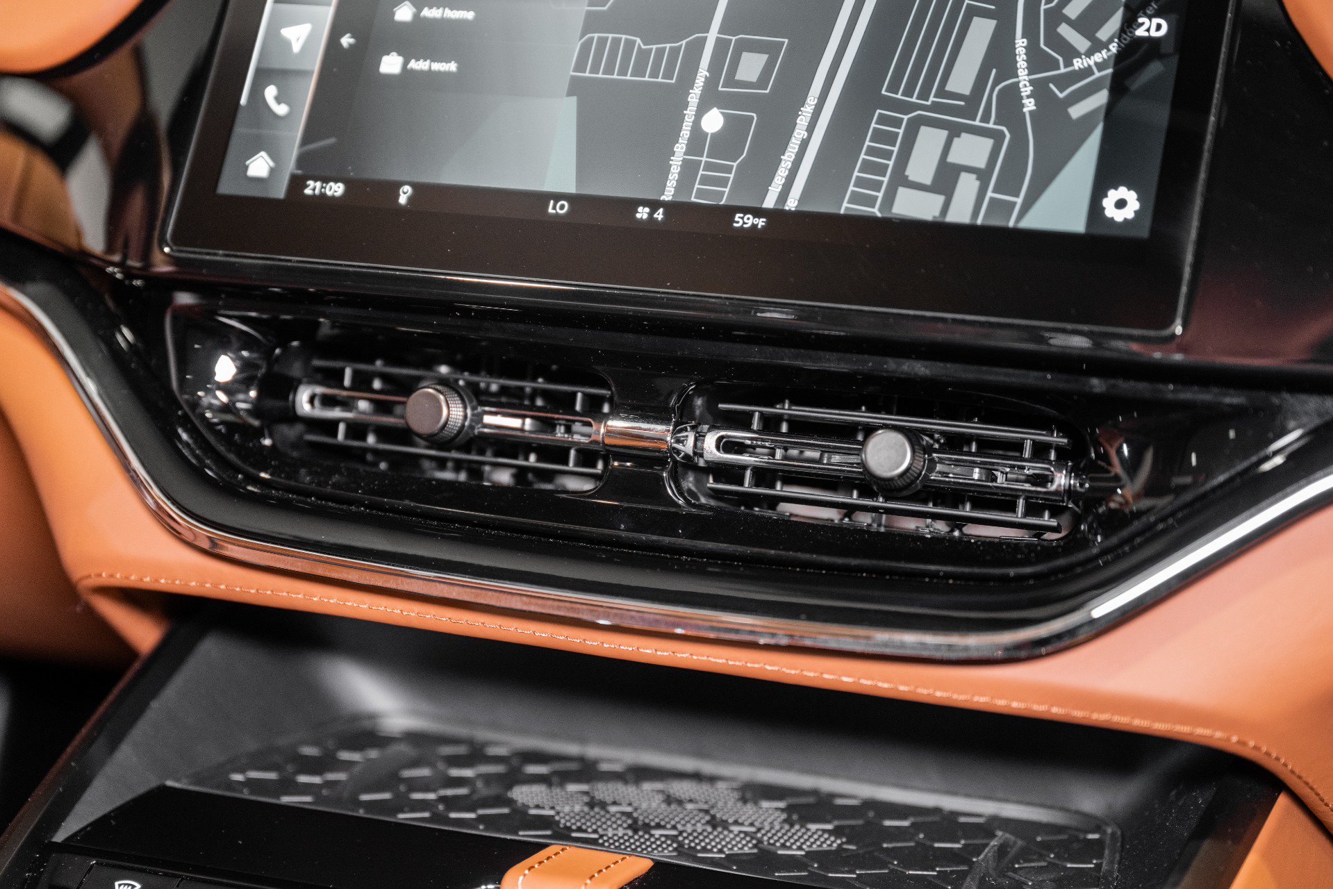 New 2026 Aston Martin DBX 707 AWD/4WD image 29