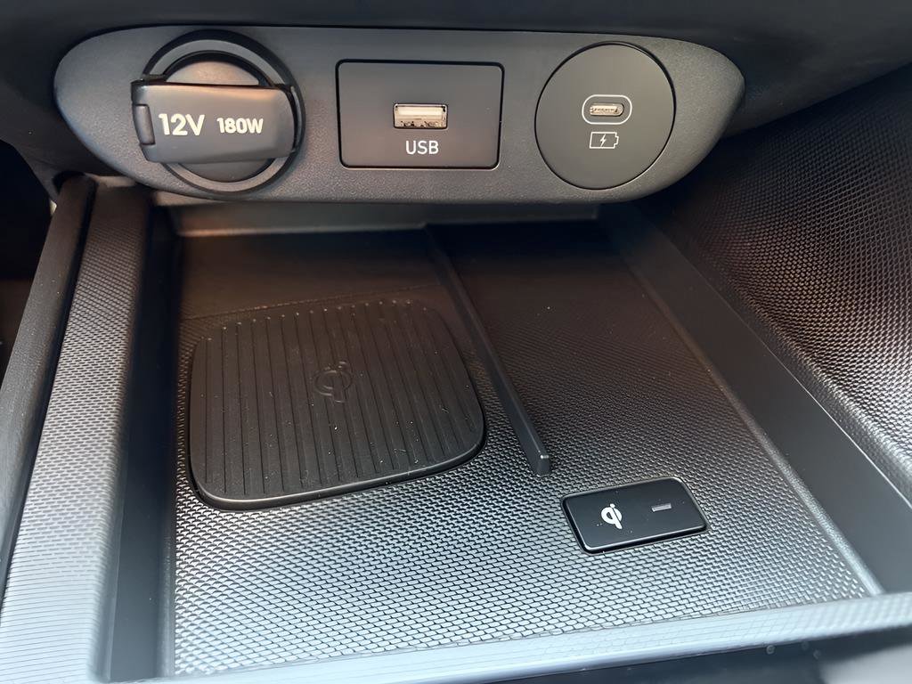 Used 2025 Hyundai Elantra Sport FWD image 22