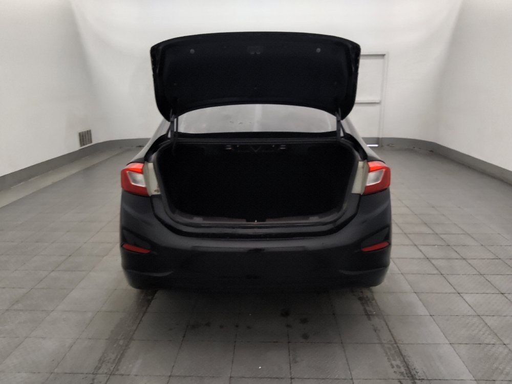 Used 2017 Chevrolet Cruze LT w/ Sun And Sound Package FWD image 29