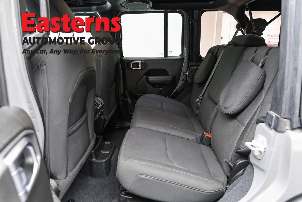 Used 2023 Jeep Wrangler Unlimited w/ Cold Weather Group AWD/4WD image 24