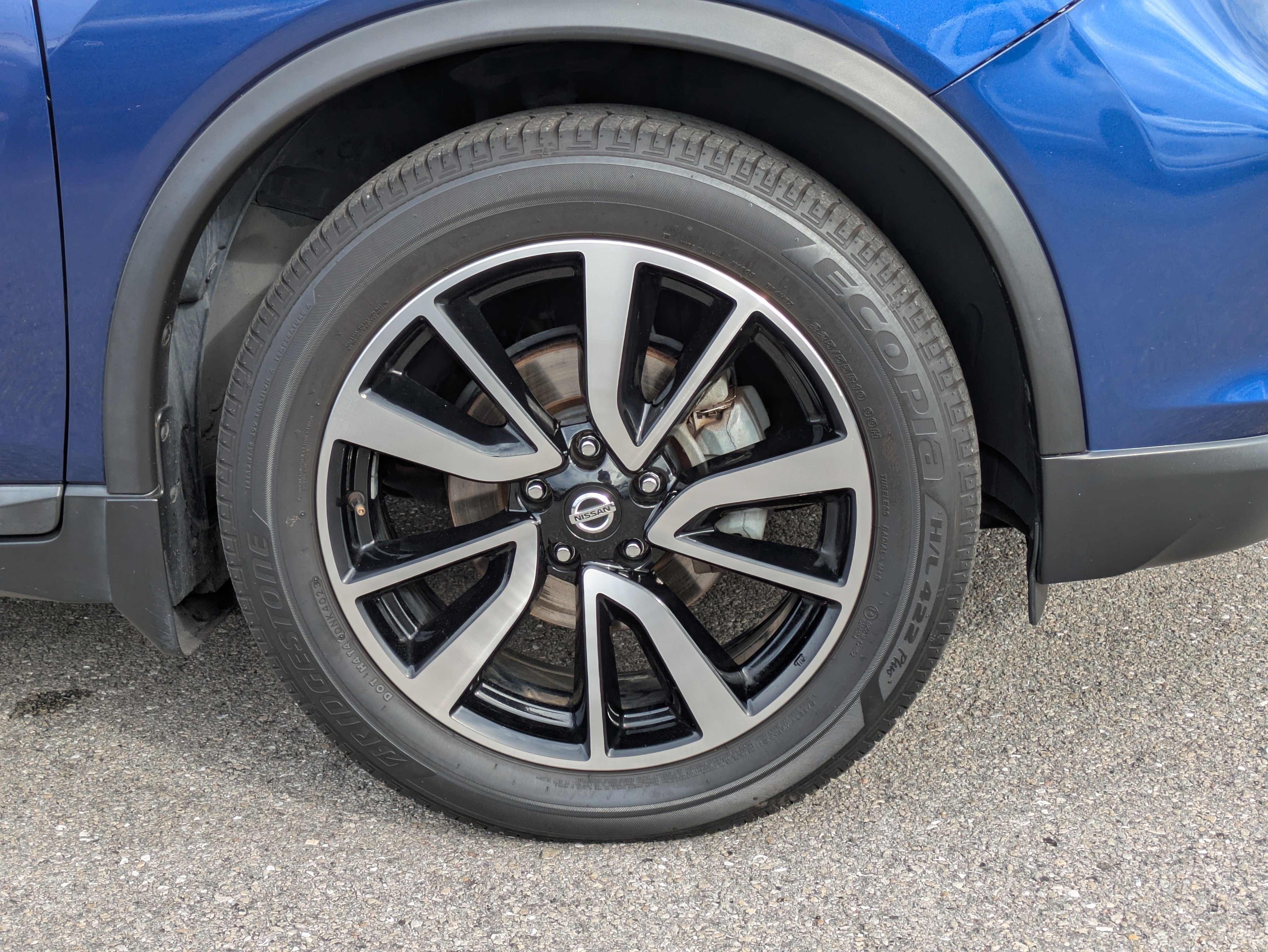 Used 2020 Nissan Rogue SL w/ Premium Package image 11