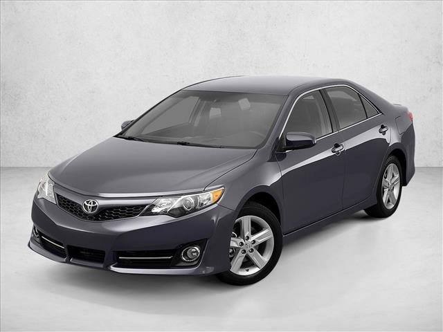 Used 2013 Toyota Camry SE image 1