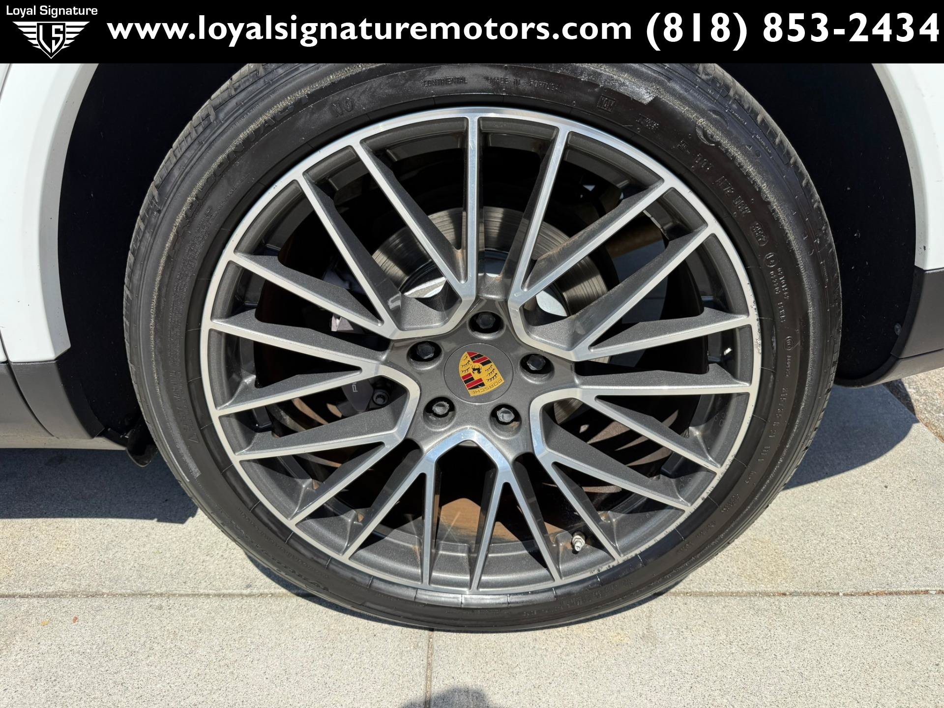 Used 2019 Porsche Cayenne AWD/4WD image 13