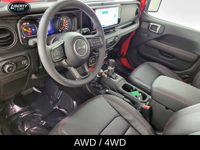 Used 2025 Jeep Wrangler Unlimited Rubicon image 12