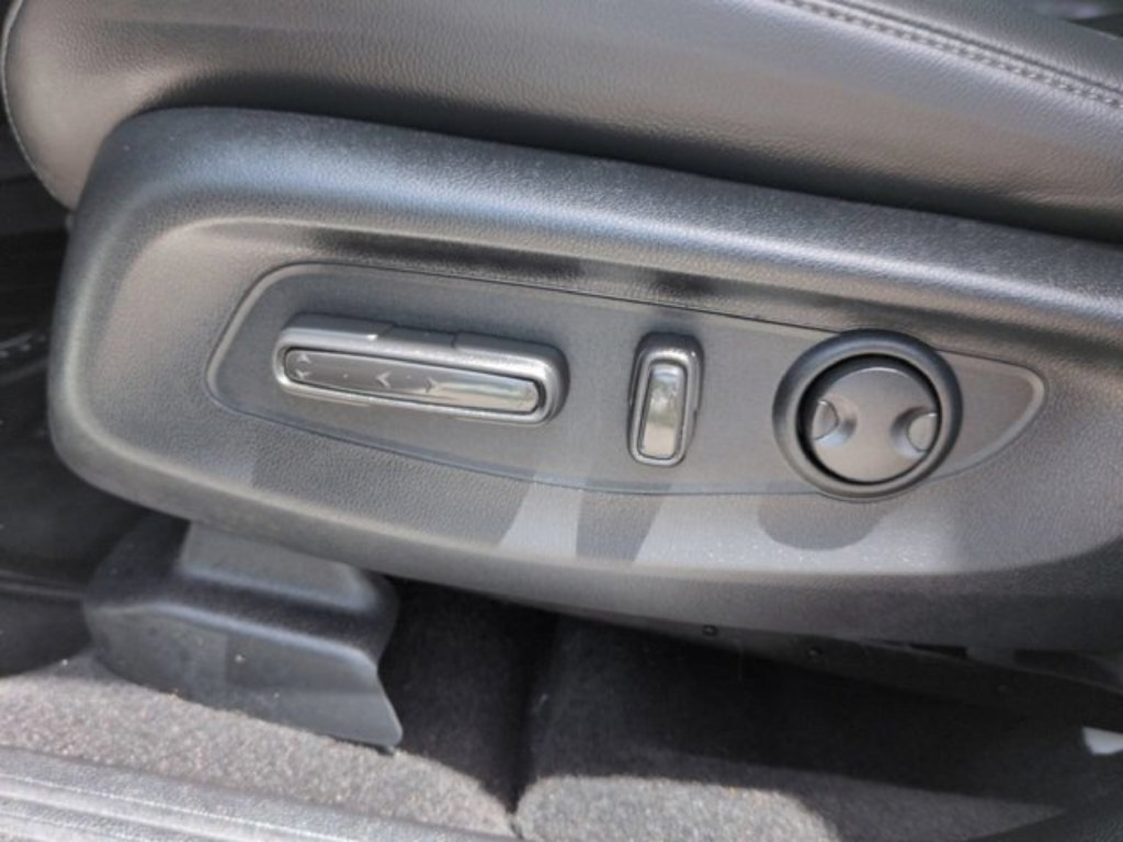 Used 2024 Honda CR-V EX-L image 18