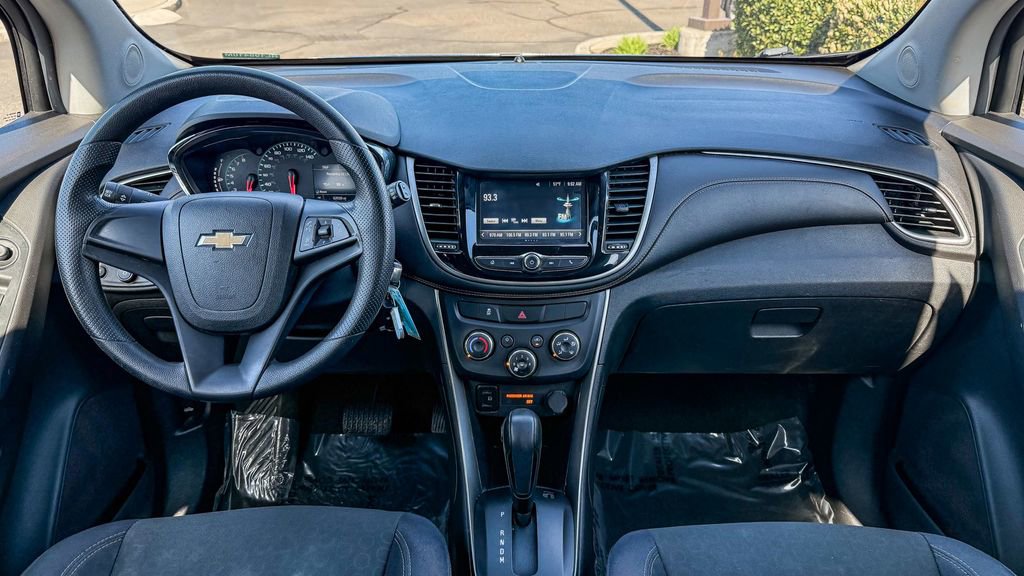 Used 2017 Chevrolet Trax LS AWD/4WD image 12
