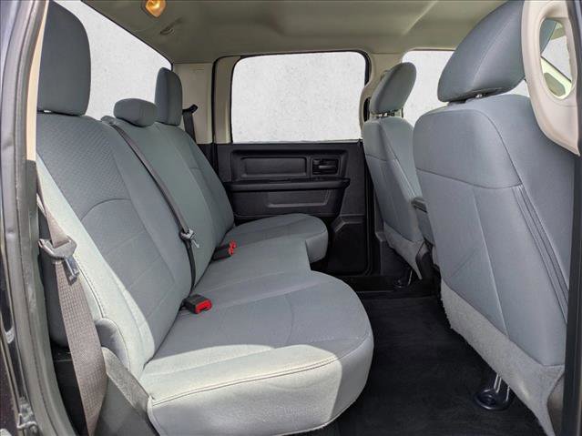 Used 2018 RAM 1500 Express w/ Black Ram 1500 Express Group AWD/4WD image 19