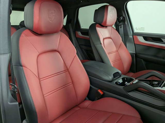 New 2026 Porsche Cayenne image 24